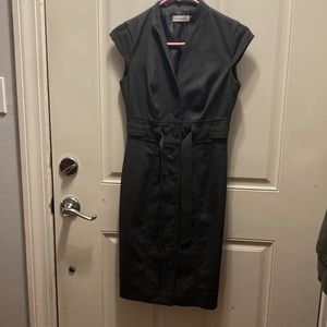 Calvin Klein Sleeveless gray button down belted dress